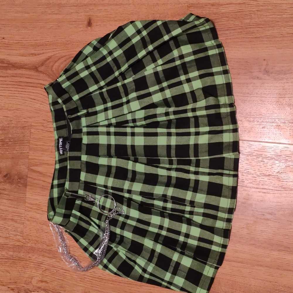 Hot topic plaid skirt